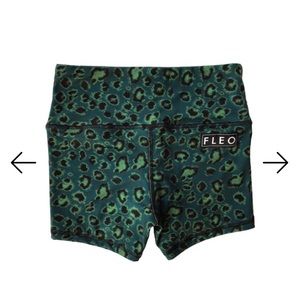 Fleo PHR Night Leopard shorts